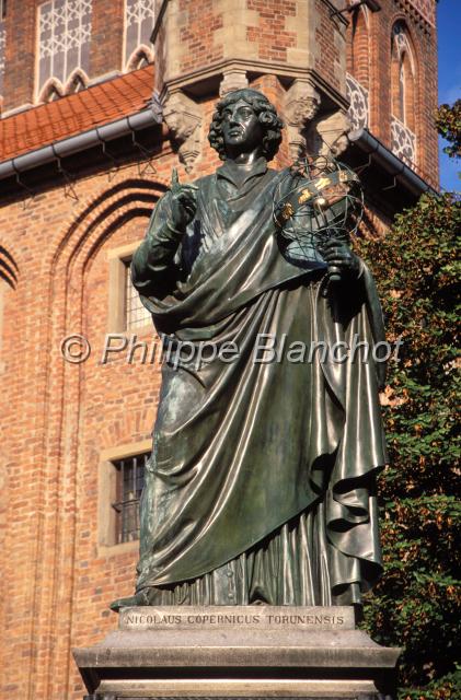 pologne torun 02.JPG - Statue de Copernic TorunCuyavie, Pologne